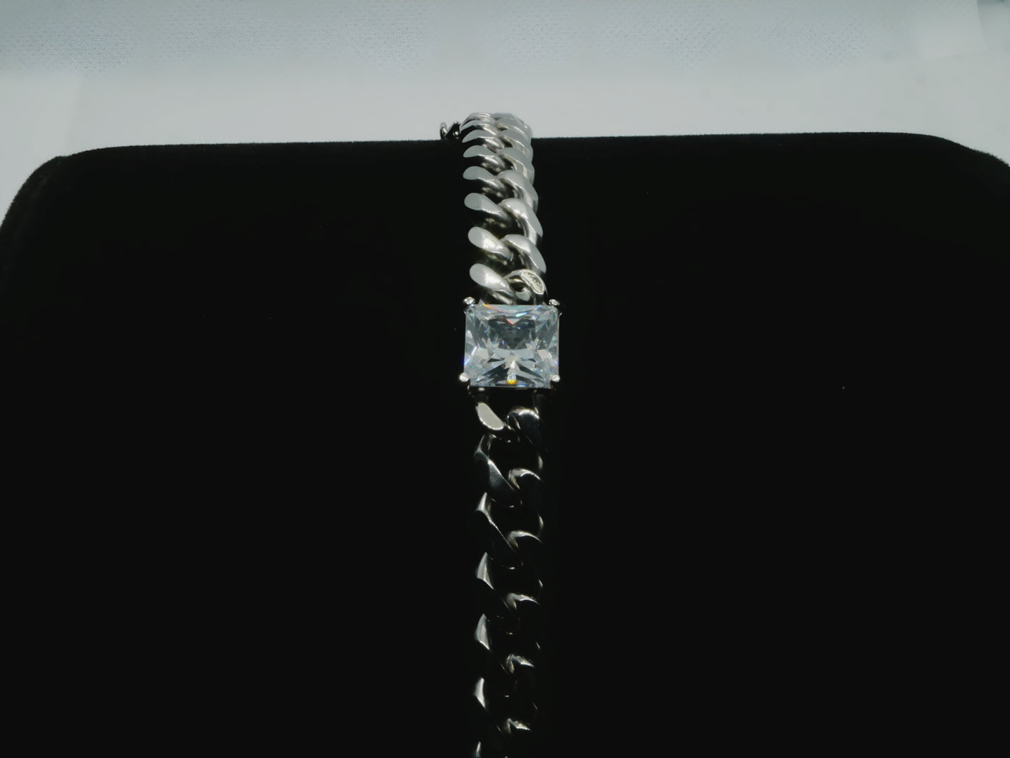 Mary Jane Stainless Steel Chain Bracelet with Diamond-Studded Accent